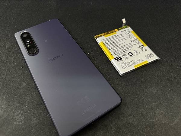 SONY Xperia1III電池更換.jpg