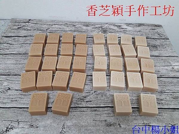 天然手工皂,代製母乳手工皂,蠶絲手工皂,香芝穎手作工坊手工皂,天然蠶絲手工皂,代製母乳手工皂,夢幻紫草薰衣草手工皂,單入禮盒,雙入伴手禮盒,3入禮盒,清潔用品