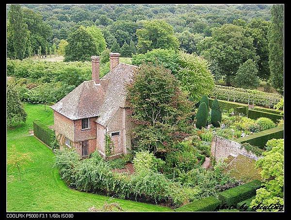 Sissinghurst Castle Garden--維塔獨特的設計影響了英國的園藝界DSCN1468