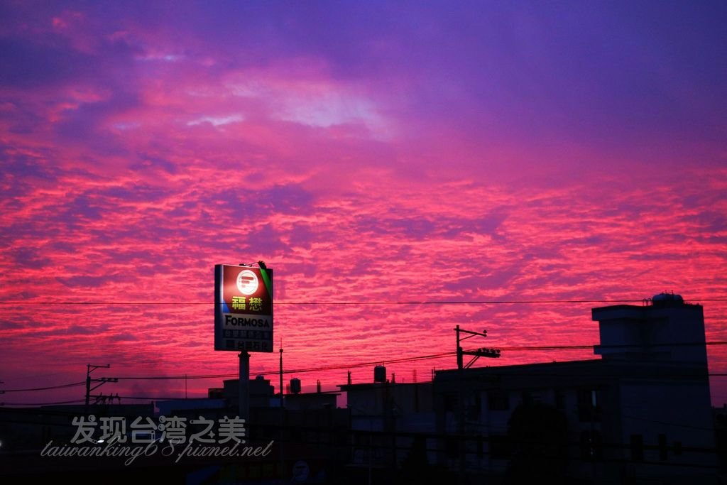 2016年11月04日米雷來襲前夕的火燒雲