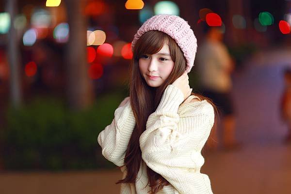 girl-asian-christmas-background