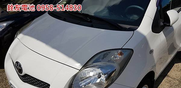 1100713-YARIS-1.jpg
