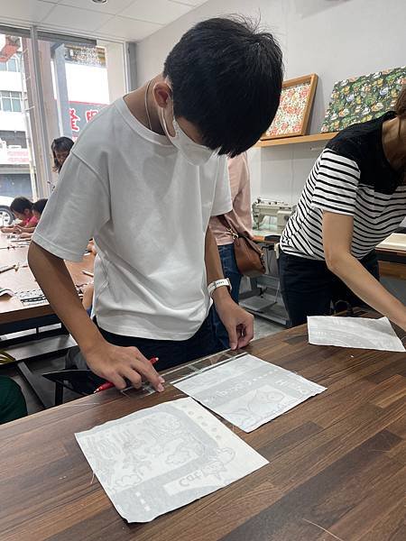 【小小職人體驗去】鑫韋布莊 - 小小裁縫師 ◆ 自己動手樂趣