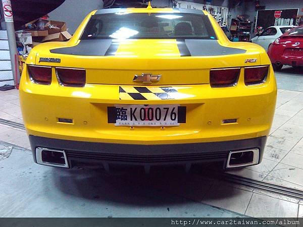 2012 Chevrolet Camaro V6 LT 大黃蜂美國運車回台灣 價格、關稅、檢驗、規格、馬力相關介紹，我是在美國留學生,我有一台2012 Chevrolet Camaro LT V6 想從美國運車回台灣來自用,請問我大約需要支付多少的進口車關稅呢?其他海運及驗車費用要多少？