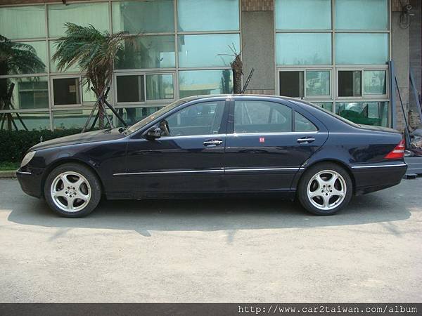 賓士BENZ S500，非大陸製造也非大陸組裝，道道地地就是德國進口的車