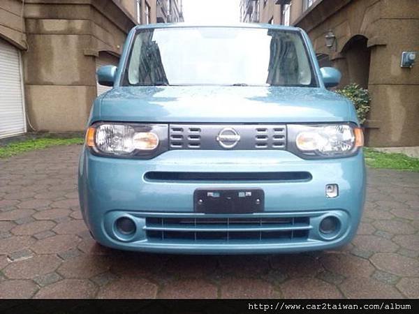 2011年NISSAN CUBE