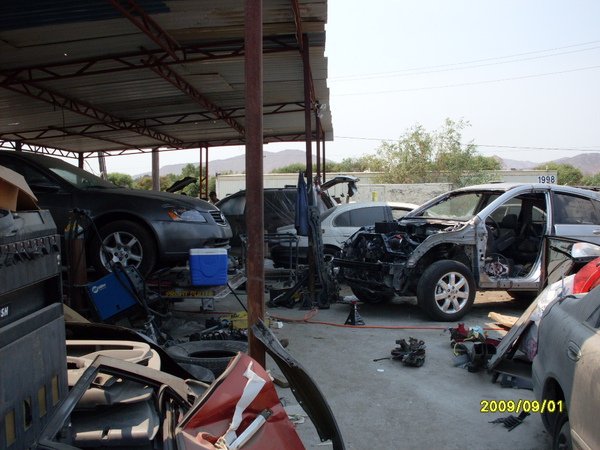 想買報廢車事故車零件車殺肉車嗎？汽車中古零件殺肉場報廢車回收