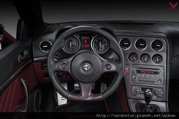 Vilner神之巧手再現《Alfa Romeo Spider》浪漫義式風情，Alfa Romeo Spider改裝資訊分享，買賣美規外匯新古車推薦建議LA桃園車庫，全省買賣中古車估價推薦建議LA桃園車庫。