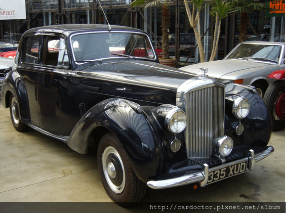 Bentley品牌介紹，最豪華的汽車代表!! 歷代車系詳細介紹。Bentley外匯車進口車商，買賣外匯車推薦建議LA桃園車庫，買賣中古車估價推薦建議請找LA桃園車庫。