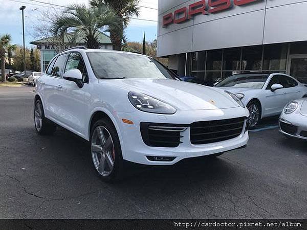 保時捷Porsche Cayenne Turbo美規外匯車推薦。買賣外匯車推薦建議LA桃園車庫，買賣中古車估價推薦建議請找LA桃園車庫。