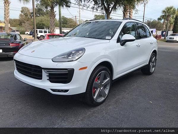 保時捷Porsche Cayenne Turbo美規外匯車推薦。買賣外匯車推薦建議LA桃園車庫，買賣中古車估價推薦建議請找LA桃園車庫。