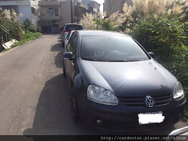 VW福斯汽車2006 GOLF 1.6汽油車款苗栗市中古車線上估價實例，VW福斯汽車中古車行情及車輛介紹。