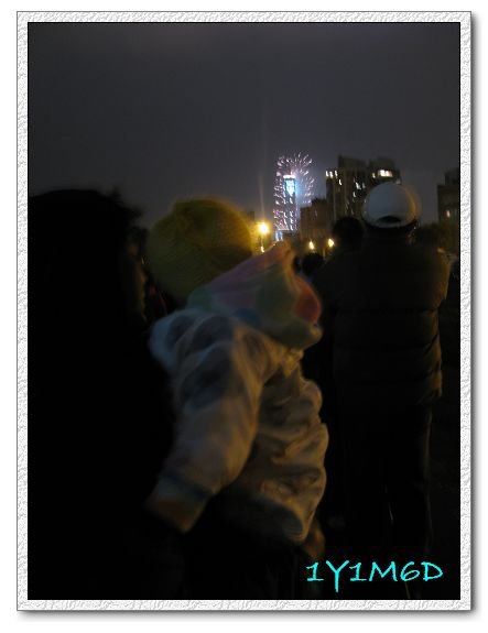 1Y1M06D-08.jpg