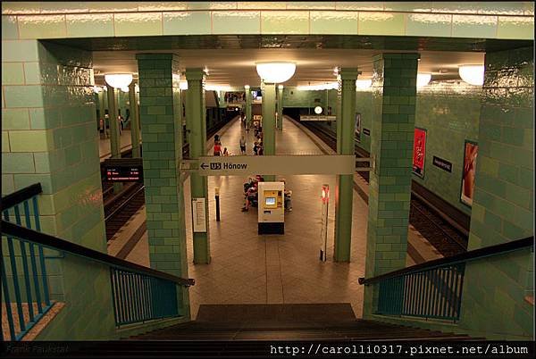 u-bahn-berlin-Alexanderplatz