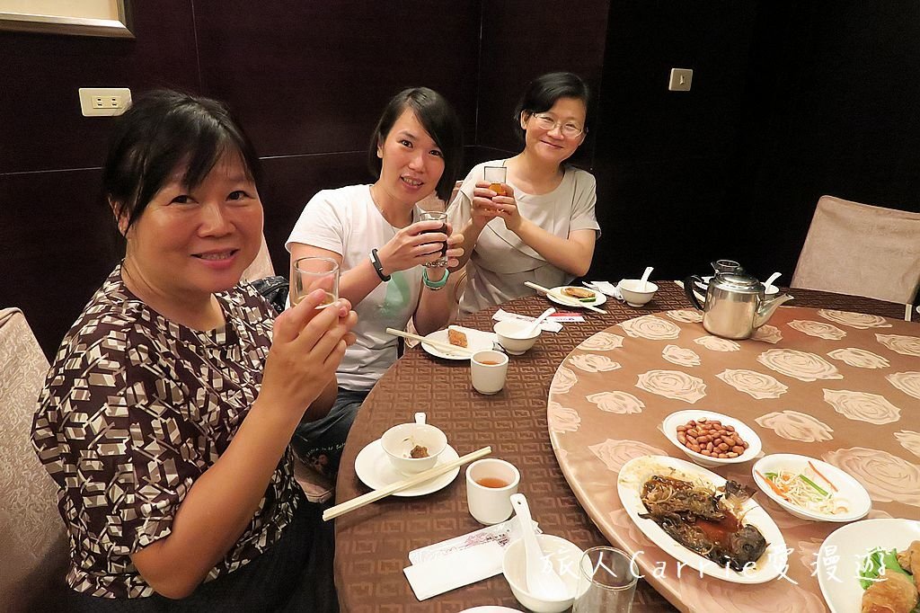 IMG_0302.jpg - 【台北大安】朝天鍋～道地上海本幫功夫菜江浙料理‧10306導遊班同學歡聚暨Alex劉兄餞行宴