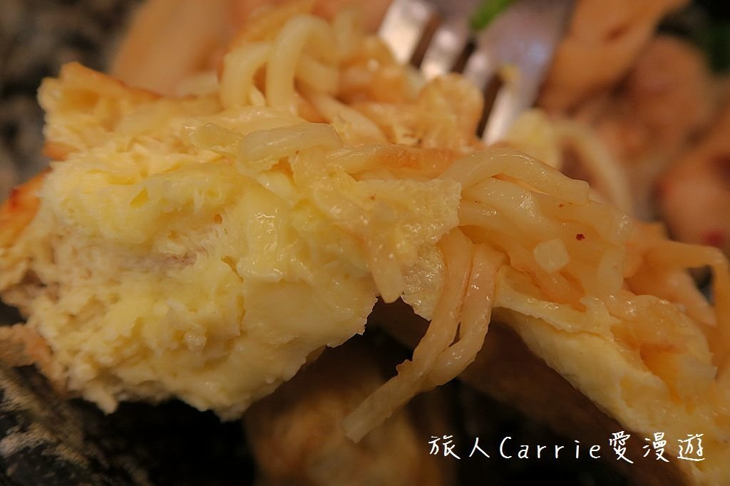 IMG_5822.jpg - 【新北中和】二子山鳥巢麵堡 中安店～拉麵變身漢堡麵包‧肉片鮮嫩多汁