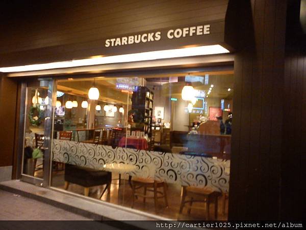 1221│STARBUCKS和平門市