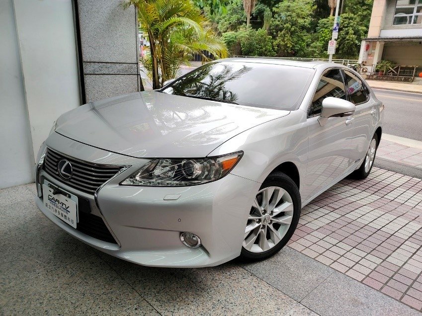 20220531 13年LEXUS ES安裝安卓機和360環景01.jpg