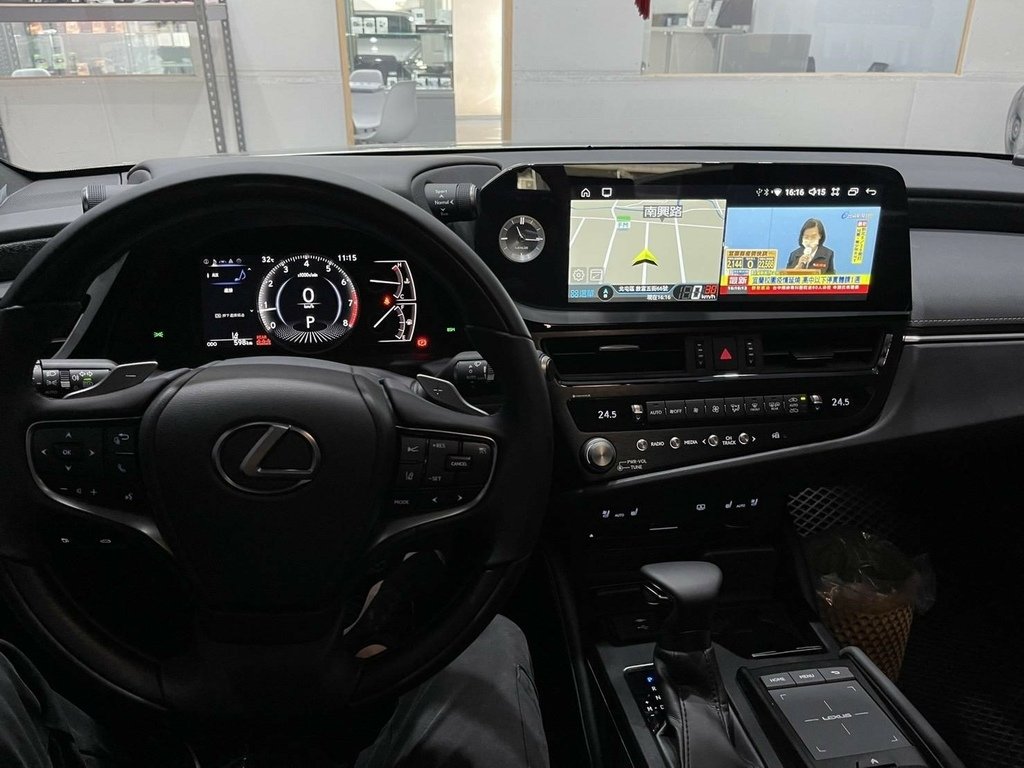 20220602 2022 Lexus ES 安卓機02.jpg