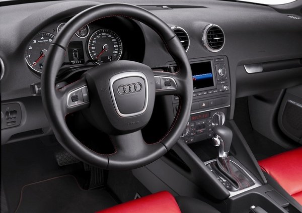 A3 Sportback 09_內裝_規格配備以實車為準.jpg