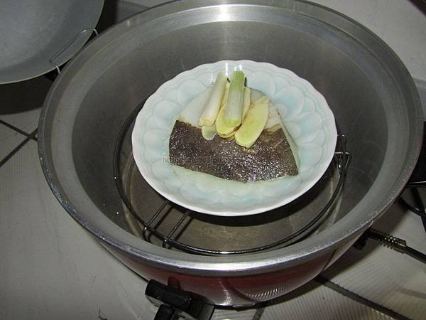 電鍋料理-清蒸鱈魚