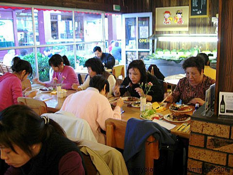 台北靈糧堂紐西蘭短宣隊 奧克蘭餐廳 (1).jpg