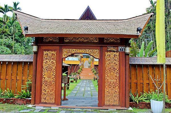 烏布雨林峇里島主題餐廳：群山圍繞隱身深山中，道地南洋異國峇里島風æƒ