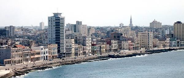 Havana_malecon_(cropped).jpg