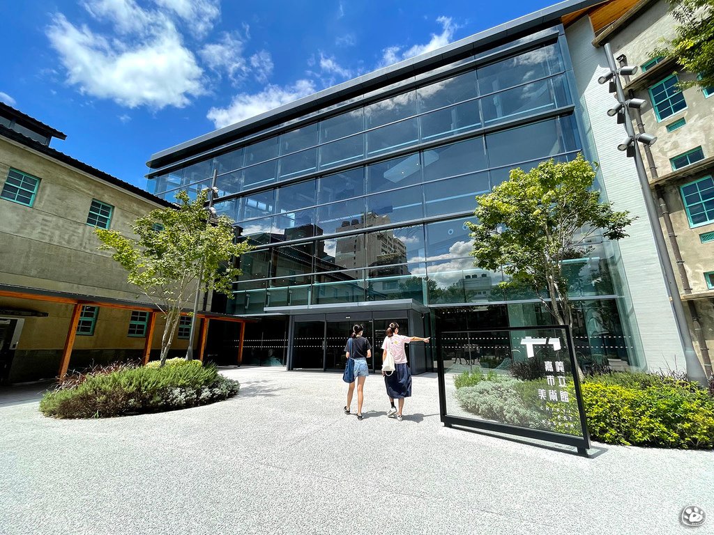 嘉義市立美術館火車站景點常設展特展停車誠品咖啡貓與蟲的遊記生活 (3).jpg