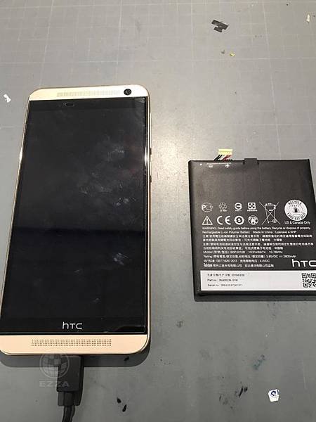 HTC E9+電池老化