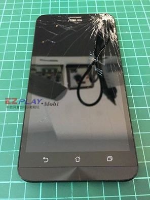 ASUS ZENFONE2滿是裂痕