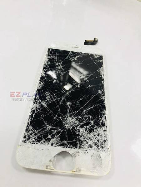 IPHONE6S被車輾過啦