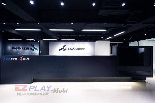 Samsung S8 plus電池耗電導致不開機，摔機後螢幕