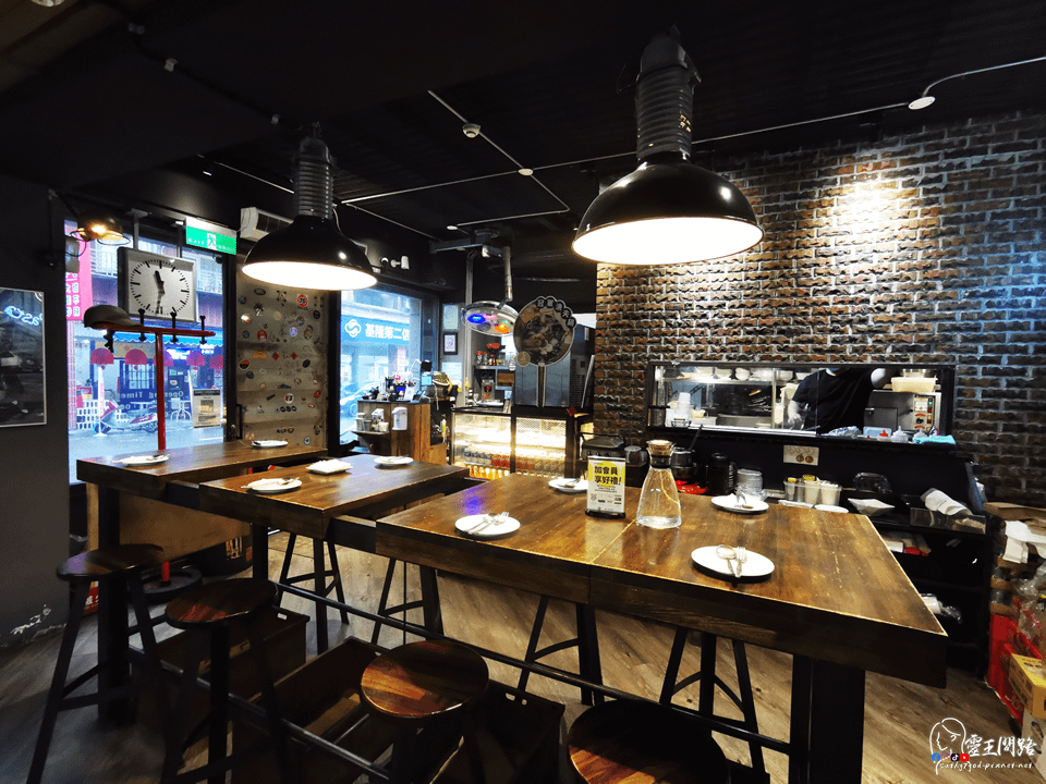 基隆景點美食｜基隆餐廳推薦｜苗圃義大利餐廳｜基隆義大利麵｜基隆必吃冠軍漁夫鍋｜基隆特色美食 (5).PNG