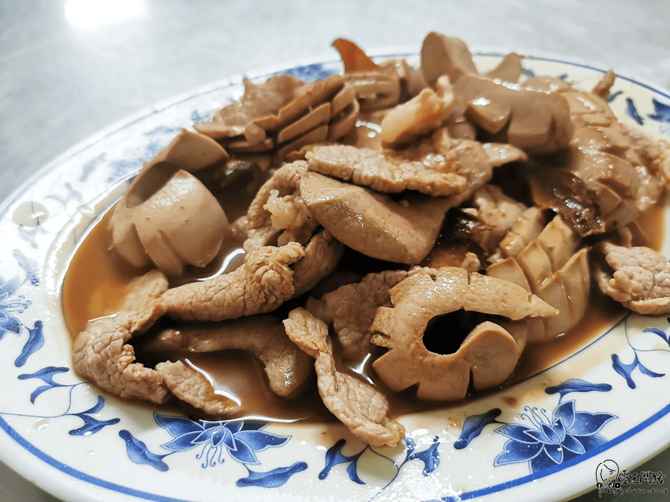 基隆美食推薦｜基隆中山美食推薦｜三德沙茶牛肉麵｜三德咖哩牛肉炒麵｜三德咖哩羊肉炒麵 (3).PNG