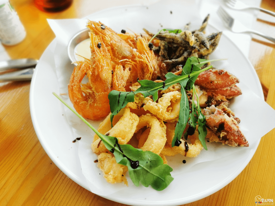 新北瑞芳美食｜九份美食推薦｜九份附近餐廳推薦｜金瓜石特色餐廳｜金瓜石餐廳｜九份景點｜寬哥的關於咖啡 (2).PNG