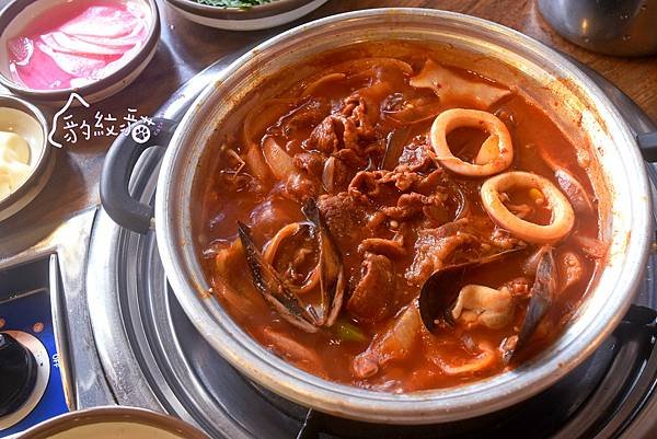 【釜山美食】구워삶기烤了又煮 西面特色辣烤肉，鮮嫩魷魚與醃燻