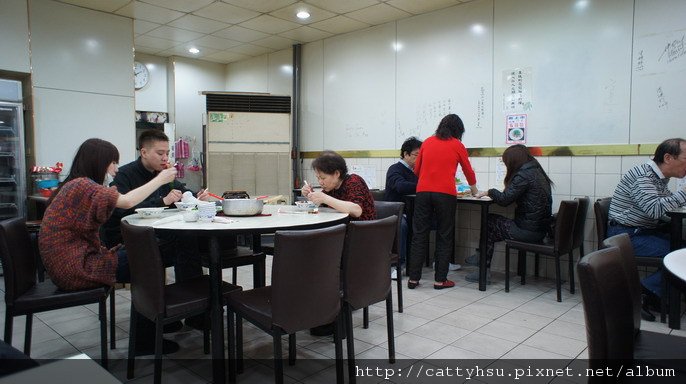 DSC03337 老牌山東水餃大王-店內_resize.JPG