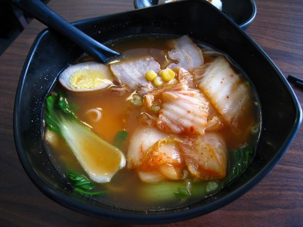 IMG_7335 益益屋-泡菜拉麵110_resize.JPG