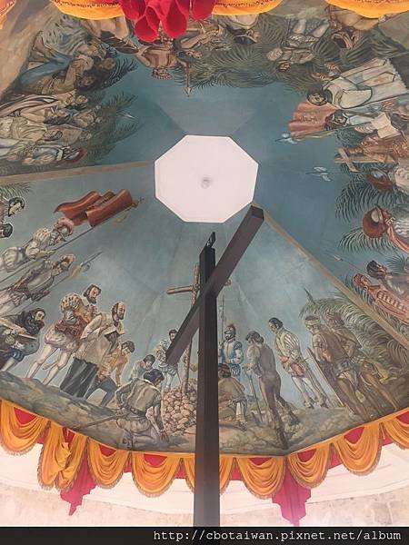 20170513 001 Basilica del Santo Niño-Magellan’s Cross.JPG