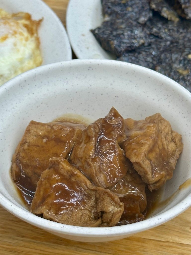 永和樂華夜市『鐘點棧當歸鴨．鴨肉飯專賣店』當歸湯頭很讚！中午