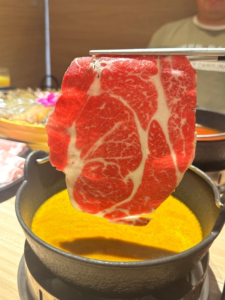 新北中和『匯川暖心鍋物』屠蝦計畫！蝦蝦抵家啦！豬肉也很無敵！