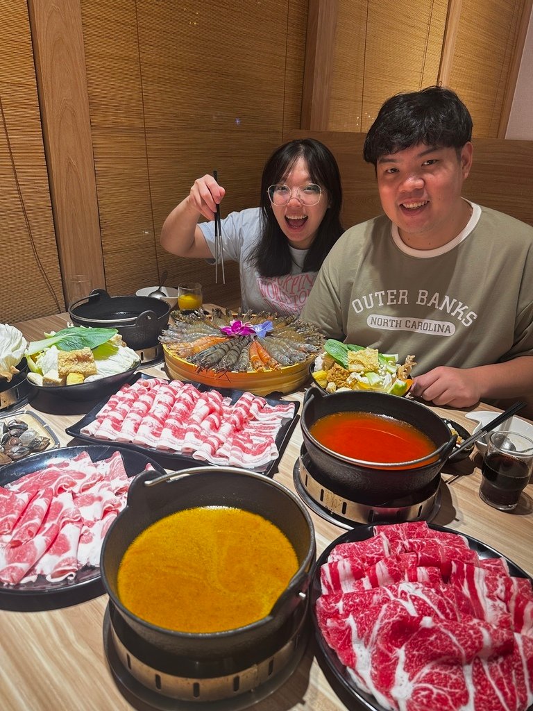 新北中和『匯川暖心鍋物』屠蝦計畫！蝦蝦抵家啦！豬肉也很無敵！