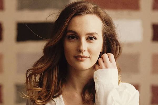 LeightonMeester-1200-800