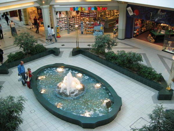 06,29,2004 - FairView Mall