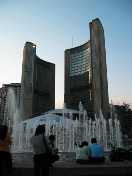 07,01,2004 -Toronto City Hall