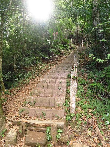 馬那邦山.珠湖上湖線