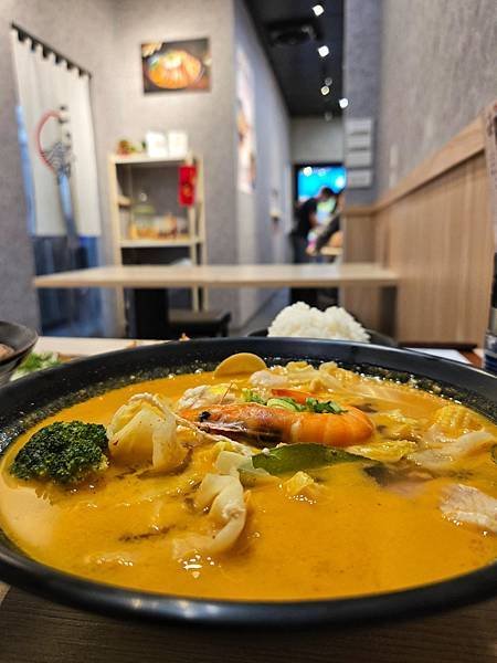 經典鍋燒 泰式酸辣+鯛魚片+白飯1.jpg