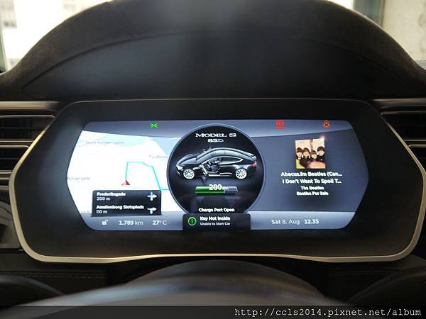 tesla denmark (7)