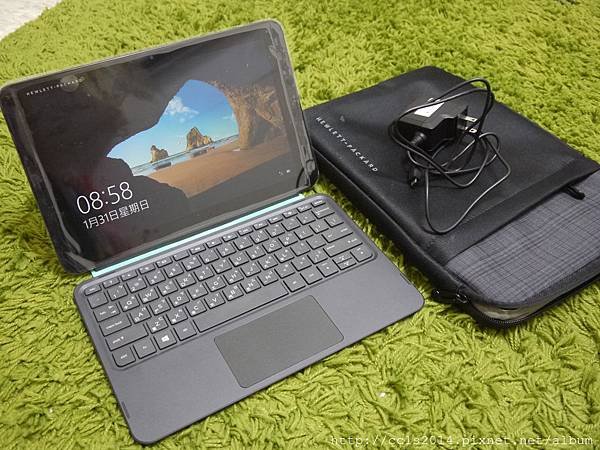 HP Pavilion x2 01